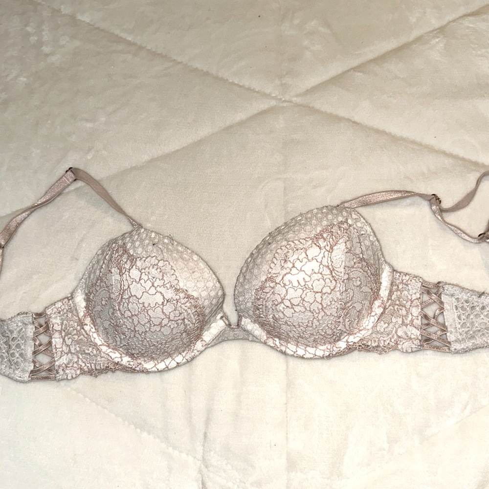 Victoria’s Secret lace bra